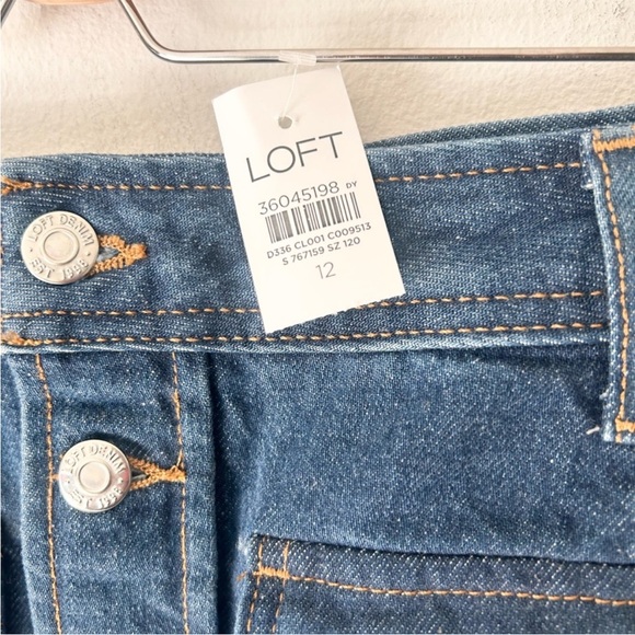 ⭐️ NEW LOFT Dark Blue Denim Skirt with Button Detail Size 12 Womens - Picture 3 of 6